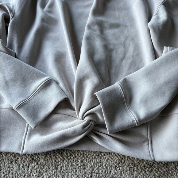 For The Republic Knotted Cream Sweatshirt - Picture 4 of 7